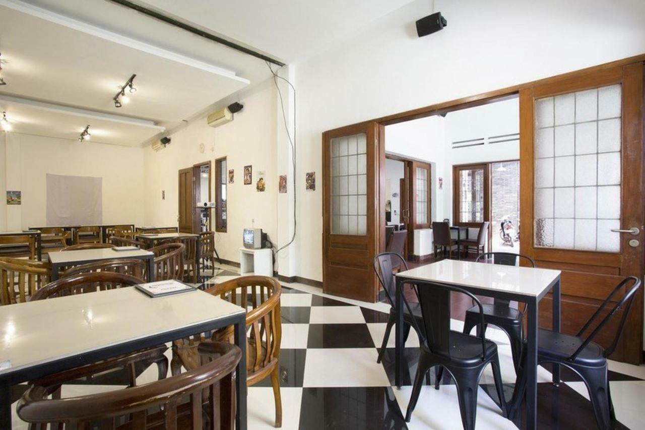 Reddoorz @ Supratman Street Bandung Exterior foto